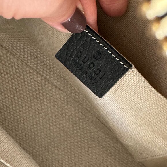 Gucci Pebbled Calfskin Soho Chain Backpack - Pristine Condition, Like New - Picture 8 of 10